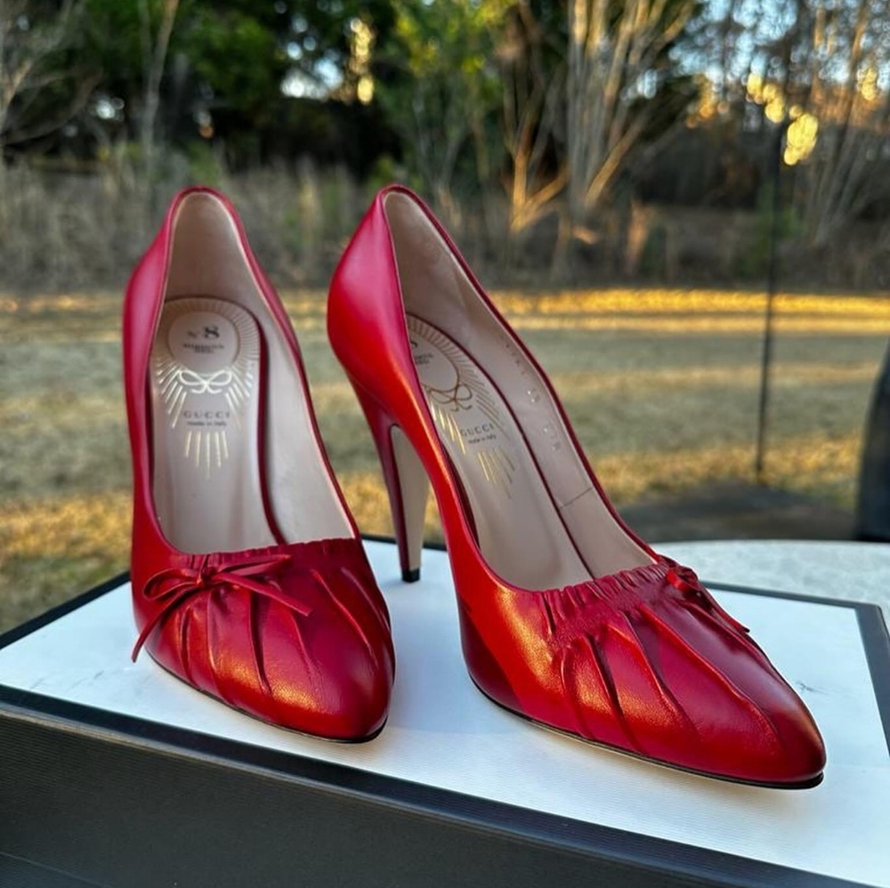 Gucci Kaiko Bow Pumps EU 39 Hibiscus Red Nappa Ruched High Cone Heel
